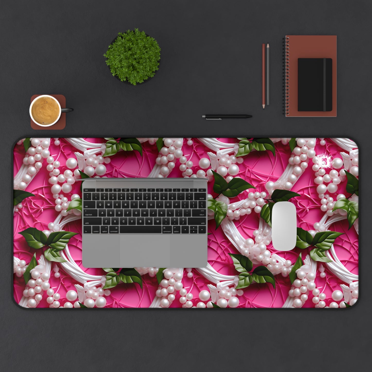 Ivy & Pearls Desk Mat