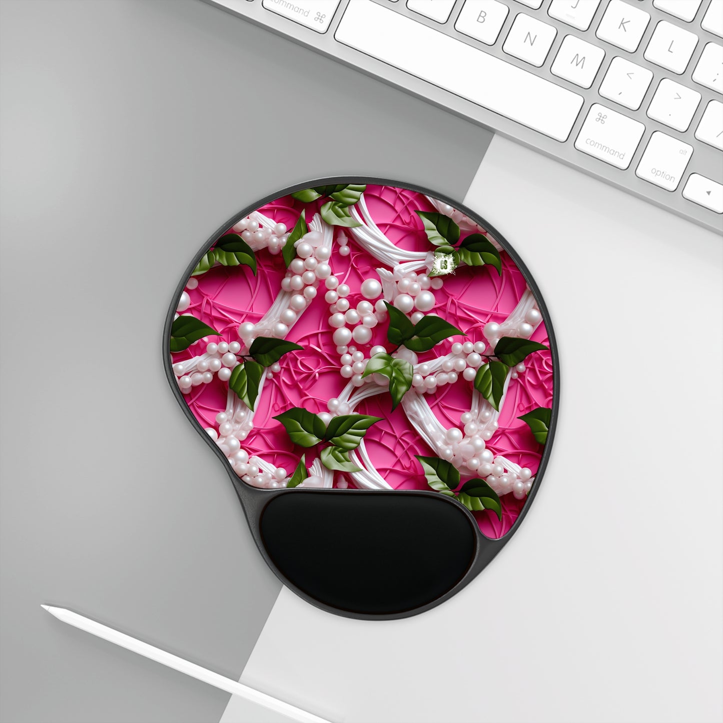 vy & Pearls Mouse Pad With Wrist Rest